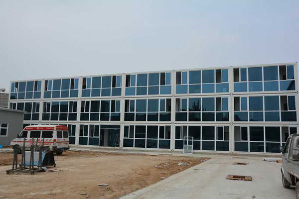 國(guó)內(nèi)用的打包箱一般都是大型建筑單位